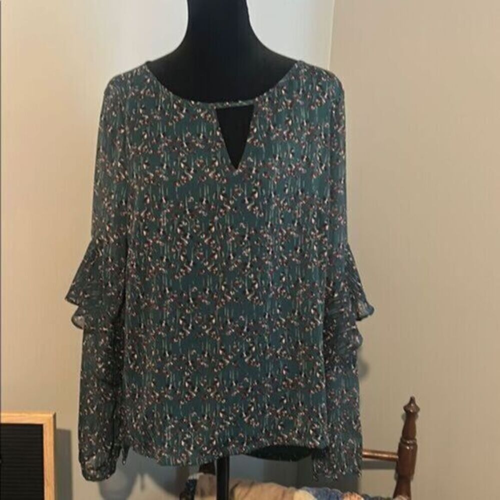 Grace & Lace Teal Patterned Blouse small   B
